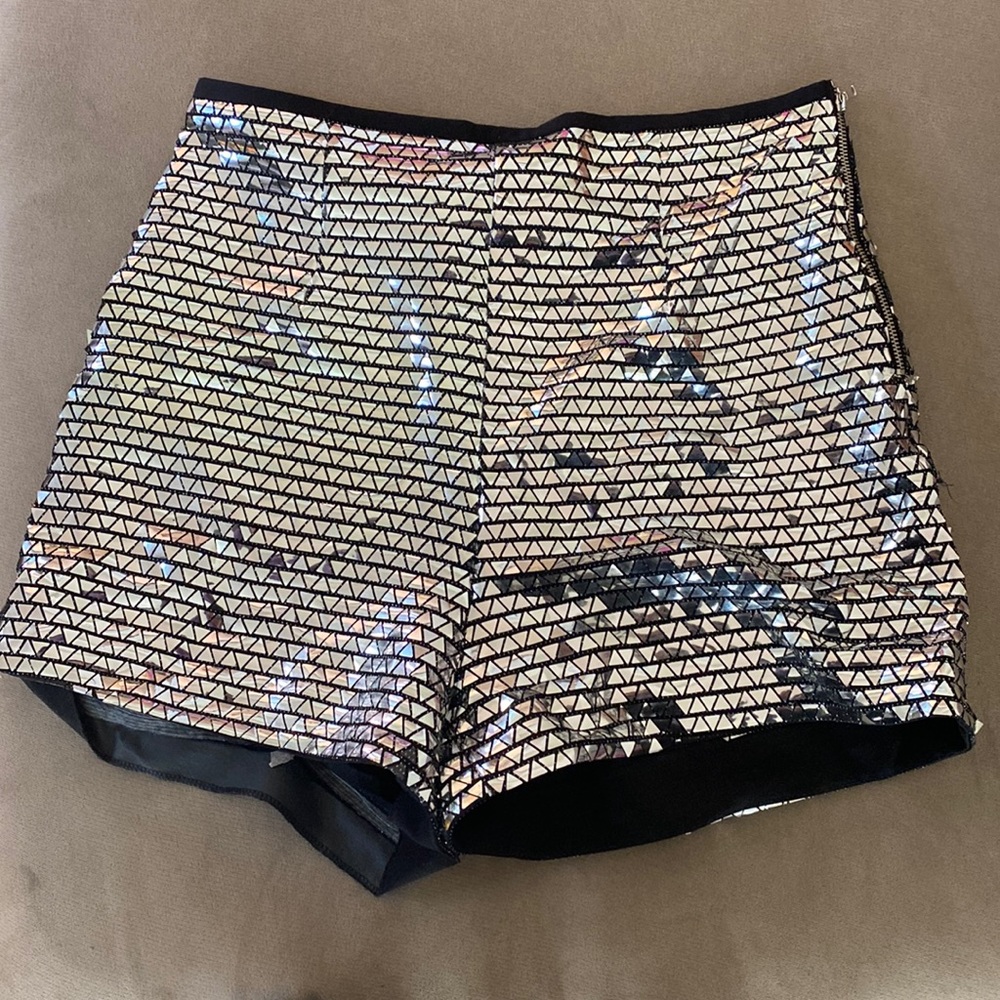 Zara size L side zip studded shorts